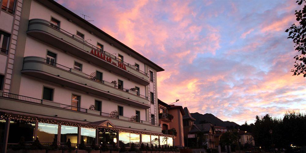 Albergo Del Sole Porto Valtravaglia Exterior photo