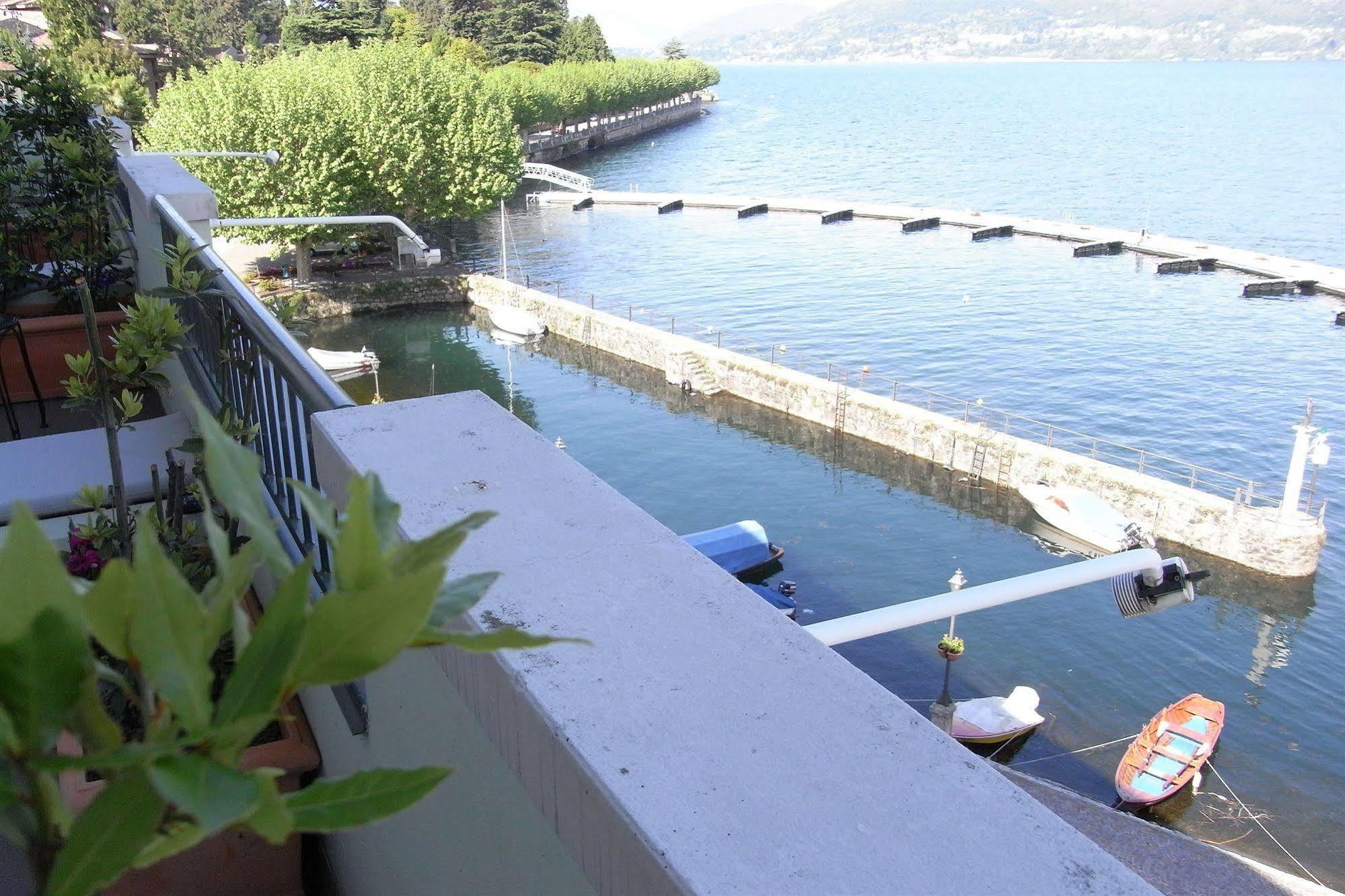 Albergo Del Sole Porto Valtravaglia Exterior photo